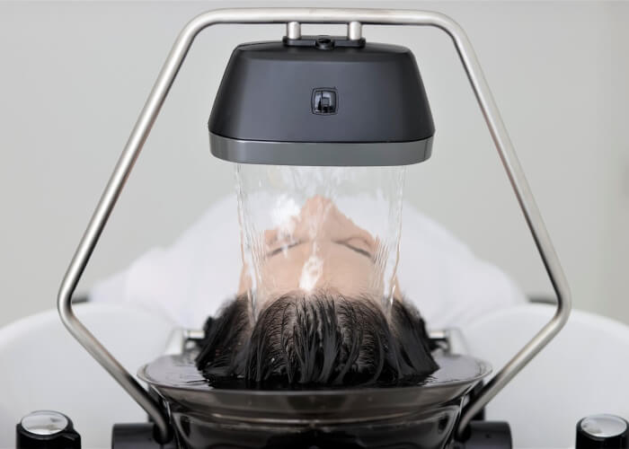 頭浸浴と電気バリブラシ